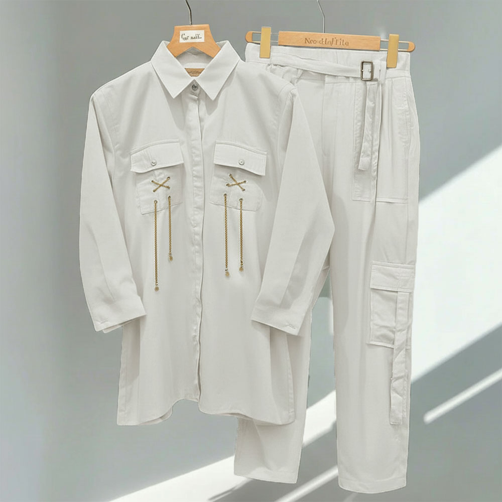 Two-Piece Set with Chain & Pocket