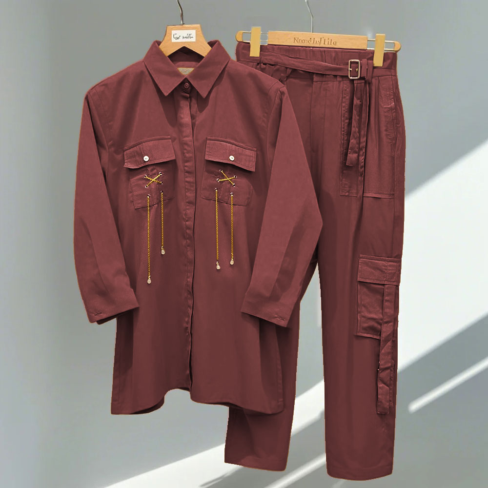 Two-Piece Set with Chain & Pocket