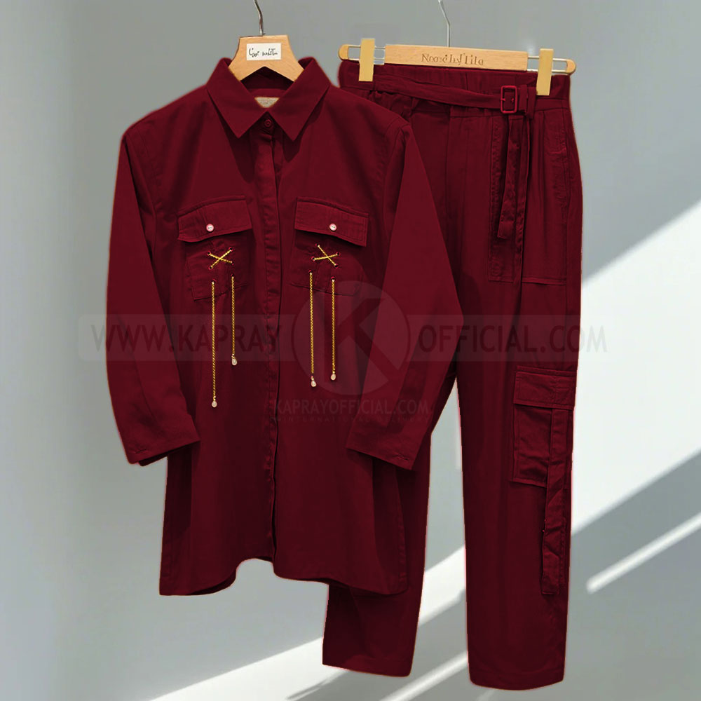 Two-Piece Set with Chain & Pocket