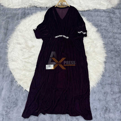 Velvet Hand-Embroidered Winter Kaftan – Elegant Style