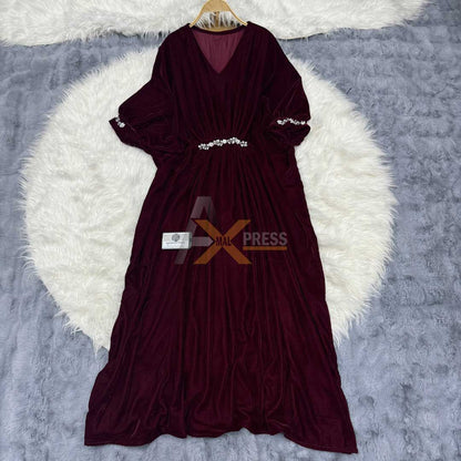 Velvet Hand-Embroidered Winter Kaftan – Elegant Style